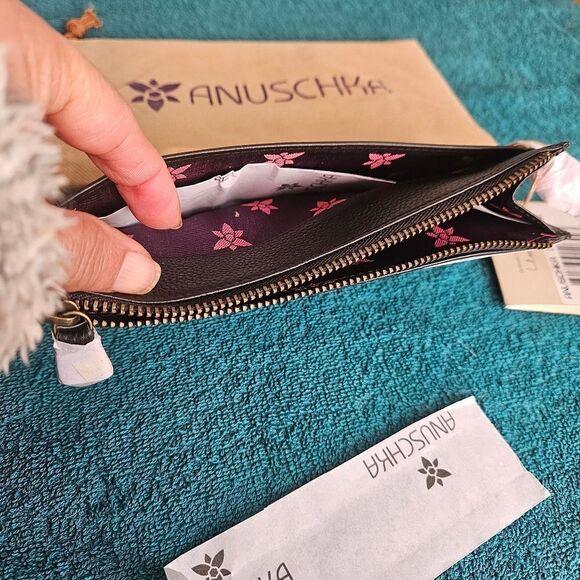 Anuschka Leather Hand Painted Clutch Organizer Wristlet - Picture 7 of 7